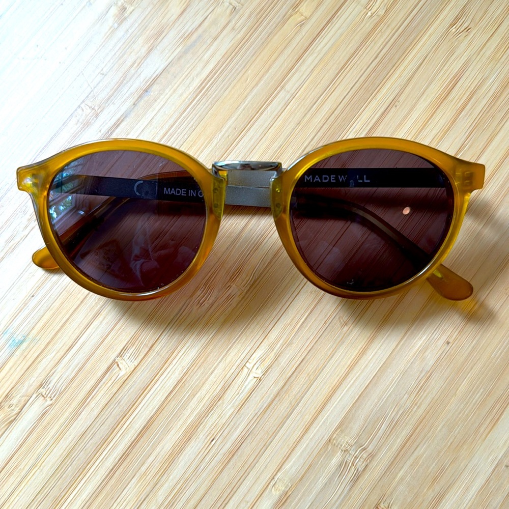 Acrylic Madewell sunglasses